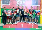 Kapolda-Jatim-Serahkan-Piala-dan-Medali-Kepada-Juara-Badminton-Kapolda-Cup-2023