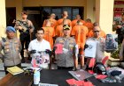 Polisi-Berhasil-Amankan-91-Orang-Diduga-Pelaku-Kerusuhan-dan-Pengrusakan-di-DPRD-Kota-Madiun