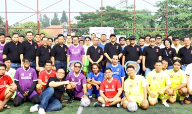 Perkuat-Sinergisitas,-Polri-dan-Jurnalis-Gelar-Seven-Soccer