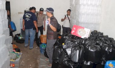 Polres-Blitar-Kota-Berhasil-Ungkap-Gudang-Miras-Ilegal,-3-Orang-Jadi-Tersangka