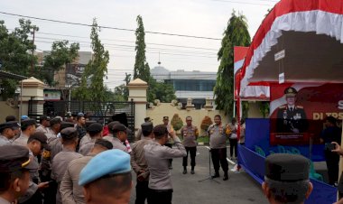 Polres-Pamekasan-Gelar-Simulasi-Pengamanan-di-TPS-Antisipasi-Gangguan-Pemungutan-Suara