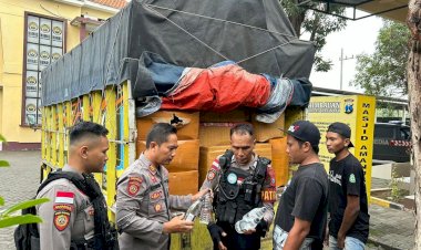 Ciptakan-Ramadhan-Kondusif,-Polres-Probolinggo-Amankan-Ratusan-Minuman-Keras