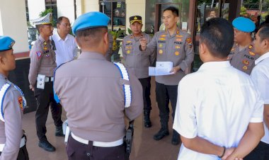 Jelang-Putusan-MK,-Polres-Jombang-Siagakan-Personel-Amankan-Gedung-KPU-dan-Bawaslu-Jombang