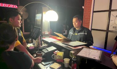 Polres-Sumenep-Amankan-Puluhan-Dos-Berisi-Miras-Dari-Dua-Cafe,-34-Pengunjung-Ditest-Urine