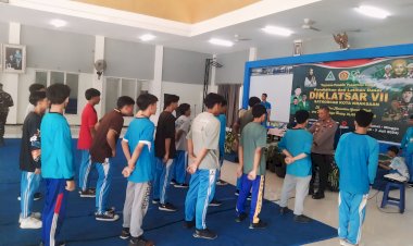 Polres-Probolinggo-Gencar-Edukasi-Pelajar-Cegah-Bullying-dan-Bahaya-Narkoba