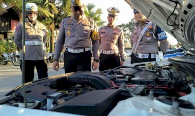 Polres-Blitar-Lakukan-Pengecekan-Ranmor-Dinas-dan-Simulasi-Patwal-Pengamanan-Pilkada-Serentak-2024