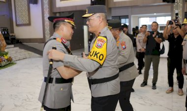 Pimpin-Sertijab-PJU,-Kapolda-Jatim-Resmikan-Direktorat-Reserse-Siber