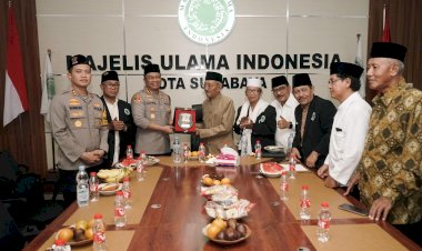 Cooling-System-Hadapi-Pilkada-2024-Kapolrestabes-Surabaya-Silaturahmi-ke-Tokoh-Agama