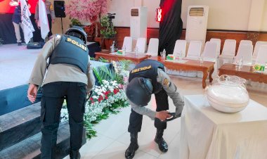 Polisi-Sterilkan-Lokasi-Debat-Publik-Perdana-Pilkada-Kabupaten-Madiun