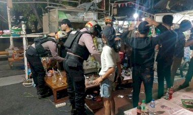 Patroli-Perintis-Presisi-Polres-Pelabuhan-Tanjungperak-Mitigasi-Kamtibmas-Jelang-Ramadhan,-10-Pemuda-Pesta-Miras-Diamankan