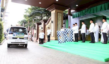 Kapolri-Serahkan-9.648-Hewan-Kurban-Untuk-Masyarakat