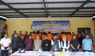 Sat-Resnarkoba-Polresta-Sidoarjo-Ungkap-59-Kasus,-Amankan-81-Tersangka