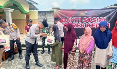 Gelar-Baksos,-Kapolres-Kediri-Serahkan-Bantuan-Sumur-Bor-untuk-Warga-Babatan