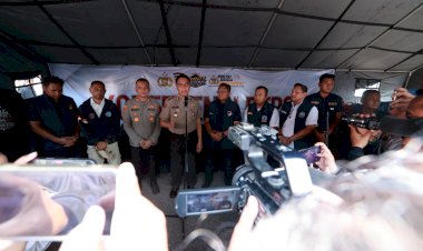 Polda-Jatim-dan-Tim-Gabungan-Lakukan-Penindakan-dan-Penegakan-Hukum-Narkoba-di-Jalan-Kunti-Surabaya