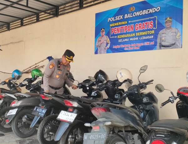 Polsek Balongbendo Terima Penitipan Kendaraan Pemudik, Warga Diimbau Mudik dengan Tenang