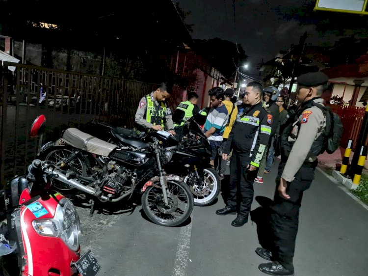 Ramadhan Kondusif, Tim